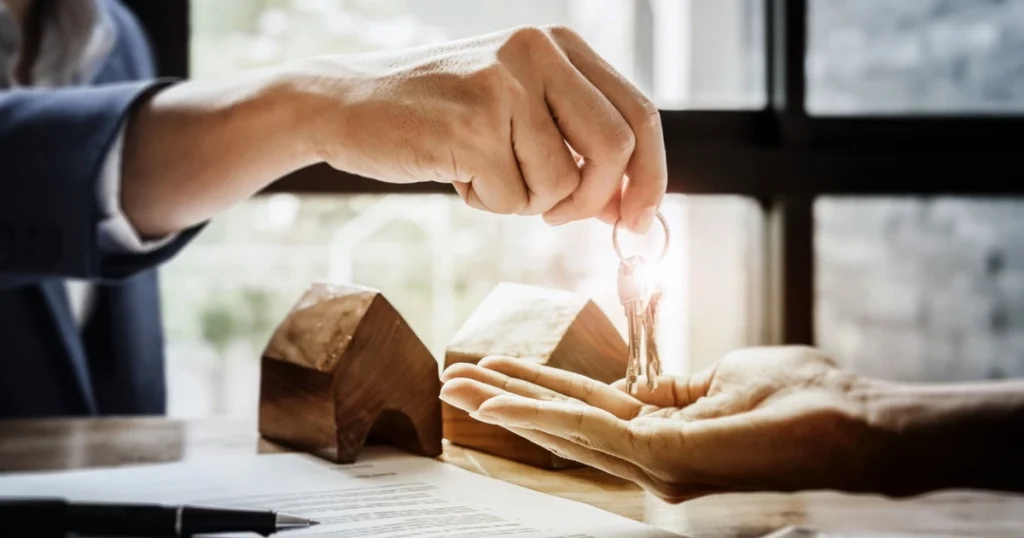 Agenti immobiliari: la normativa Europea annulla le incompatibilità 21